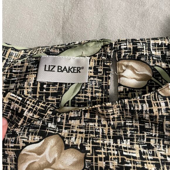 Liz Baker Tulip Pattern Blouse - Picture 3 of 7